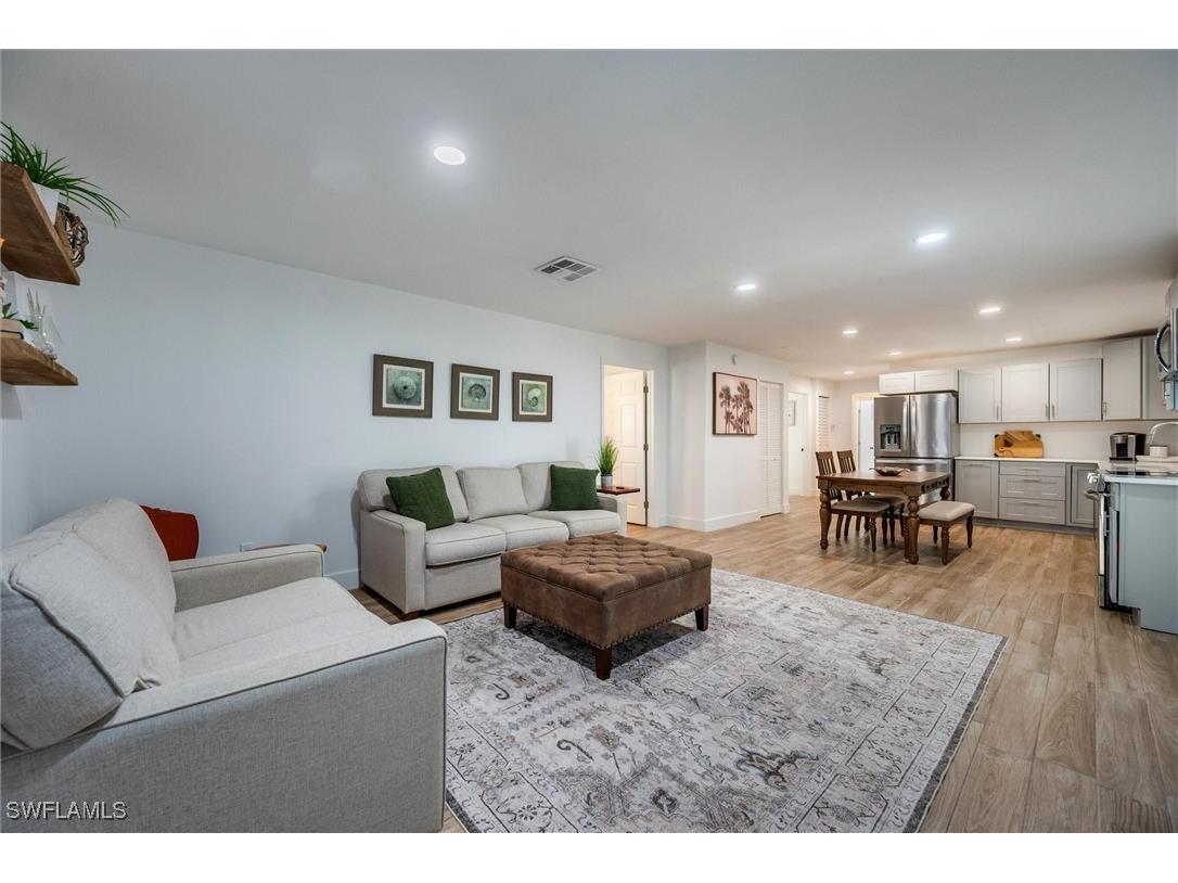 2432 Lake Avenue Naples FL 34112 226001114 image8