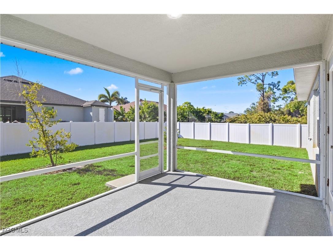 2432 NW 22nd Terrace Cape Coral FL 33993 2026000233 image10