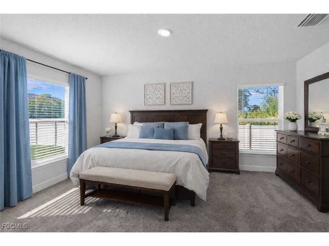 2432 NW 22nd Terrace Cape Coral FL 33993 2026000233 image11