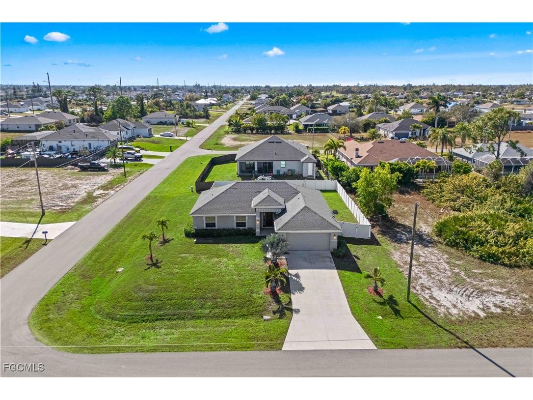 2432 NW 22nd Terrace Cape Coral FL 33993 2026000233 image20