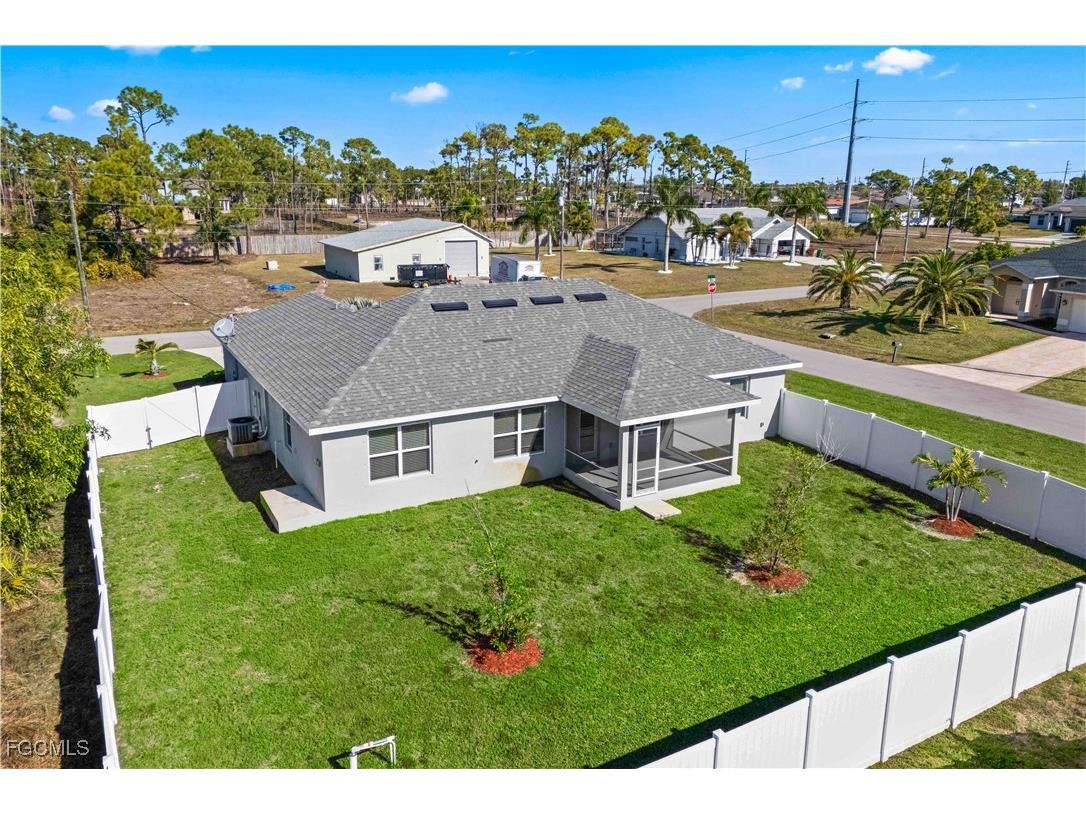 2432 NW 22nd Terrace Cape Coral FL 33993 2026000233 image3