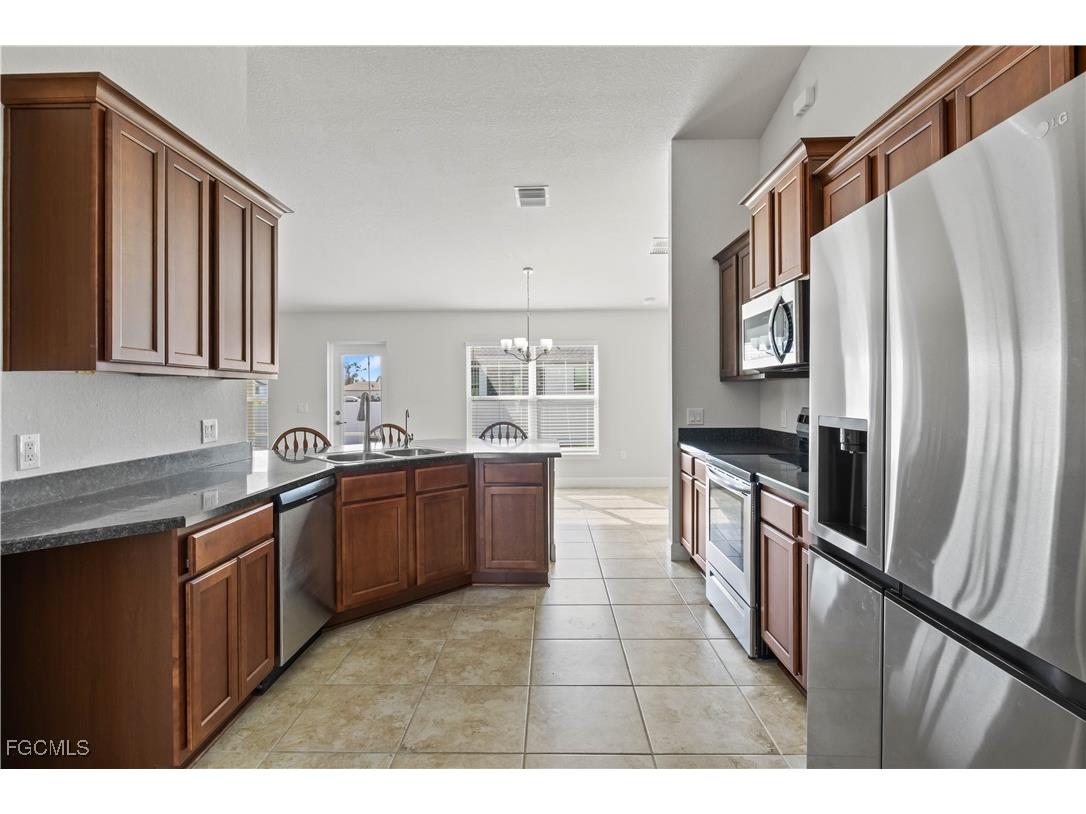 2432 NW 22nd Terrace Cape Coral FL 33993 2026000233 image7