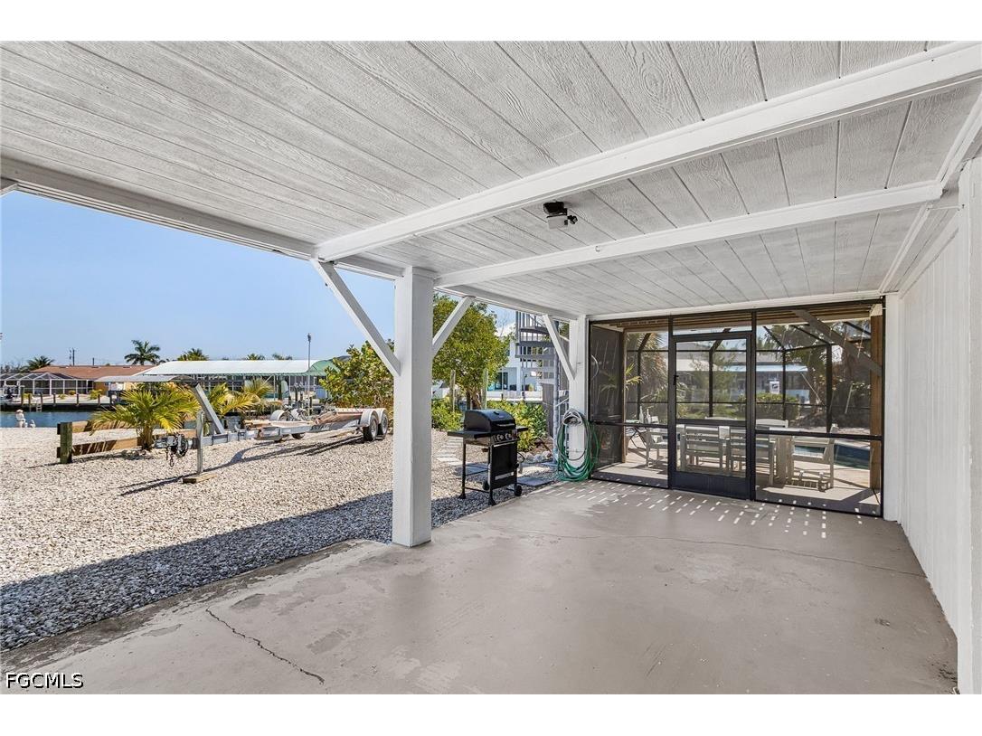 2432 Sycamore Street Saint James City FL 33956 2026014560 image41