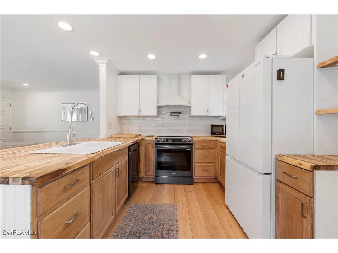 2432 Washington Avenue Naples FL 34112 225075069 image10