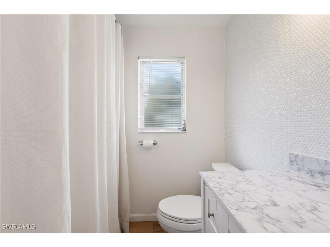 2432 Washington Avenue Naples FL 34112 225075069 image13