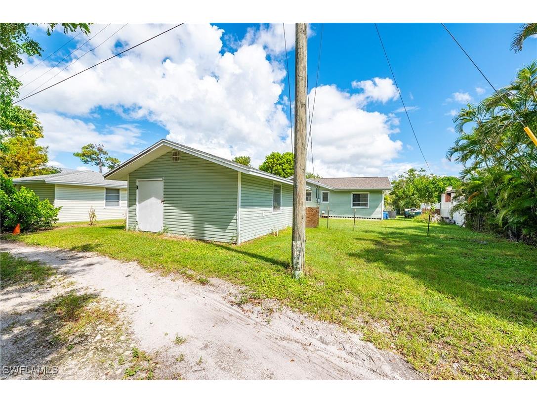 2432 Washington Avenue Naples FL 34112 225075069 image18