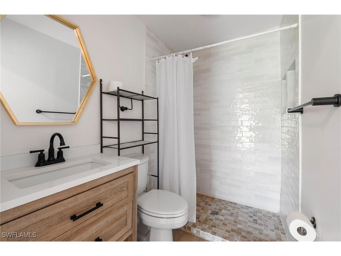 2432 Washington Avenue Naples FL 34112 225075069 image23