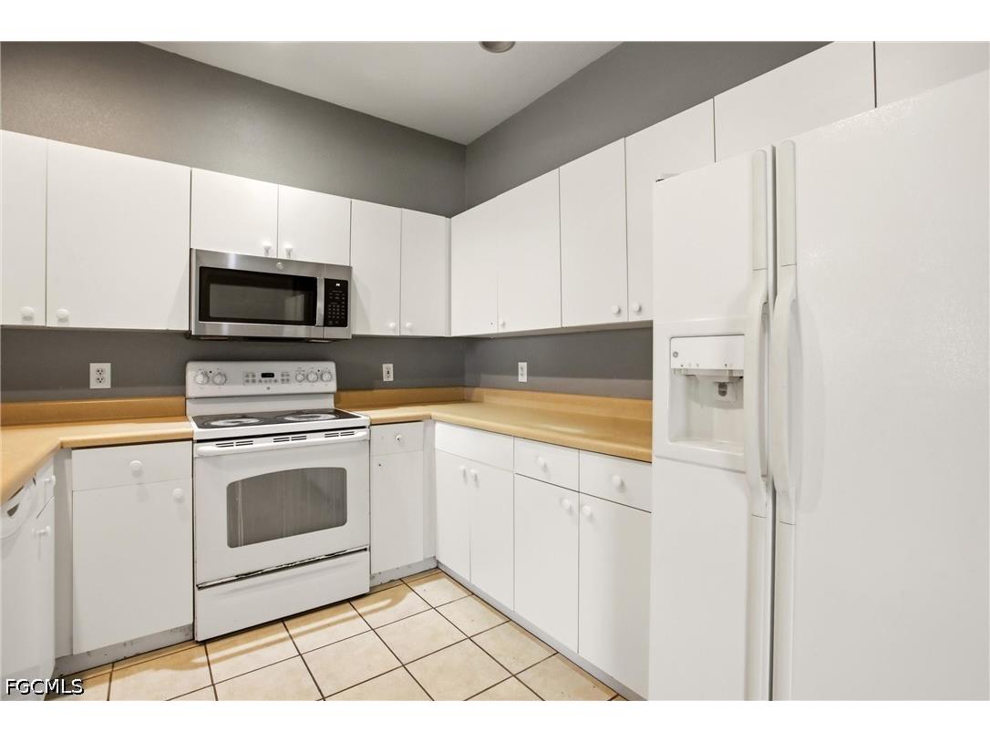 2433 George Avenue S Lehigh Acres FL 33973 2026023152 image16
