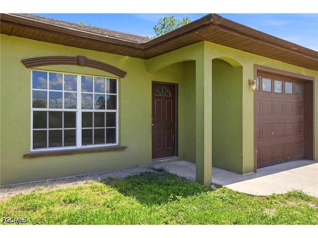 2433 George Avenue S Lehigh Acres FL 33973 2026023152 image4