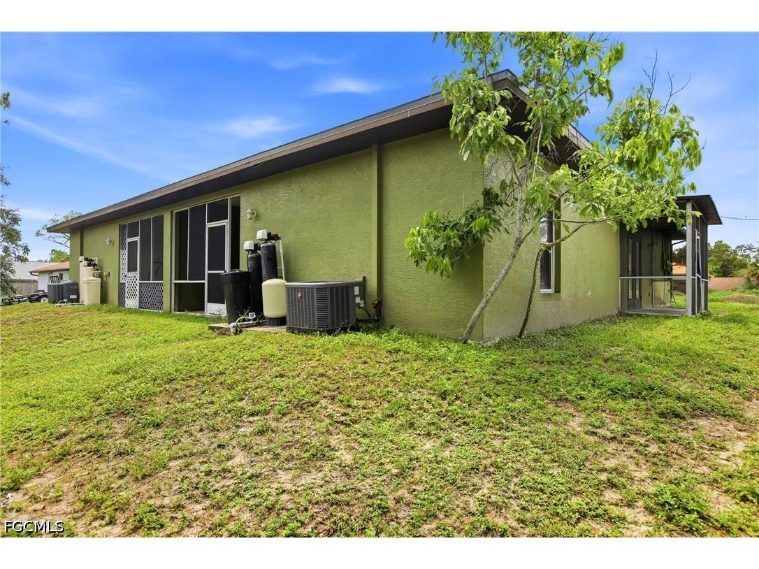 2433 George Avenue S Lehigh Acres FL 33973 2026023152 image43
