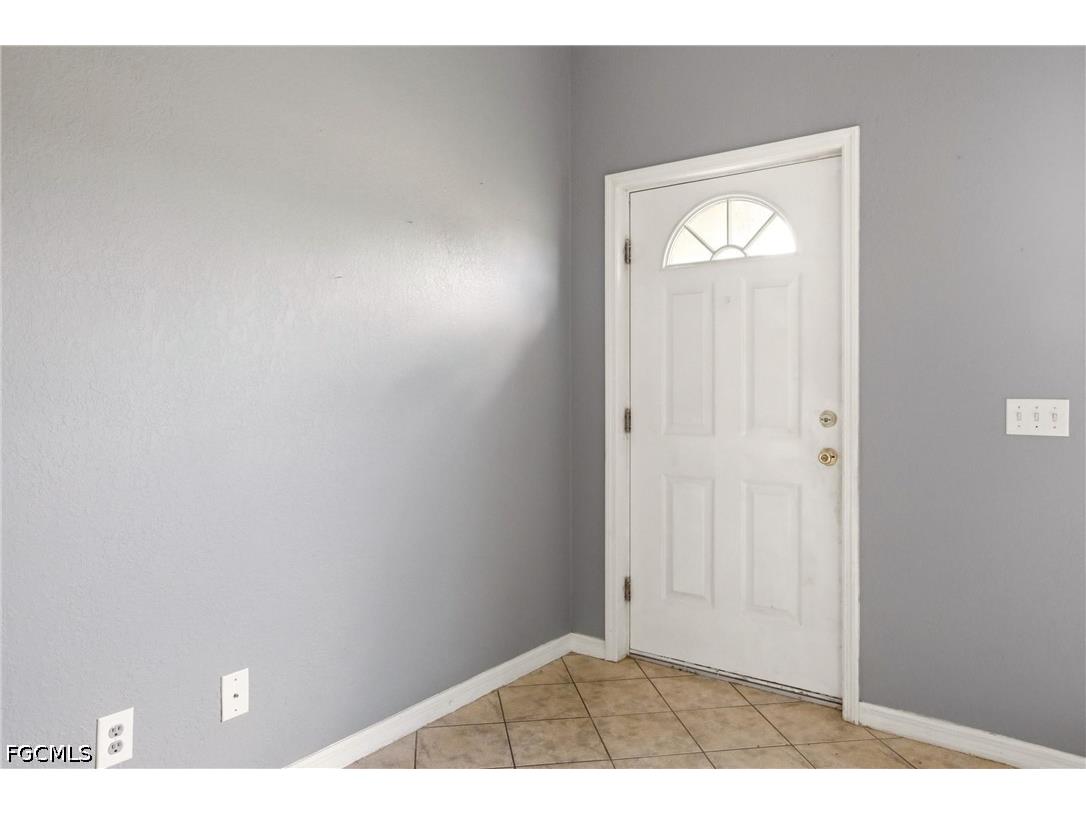 2433 George Avenue S Lehigh Acres FL 33973 2026023152 image5