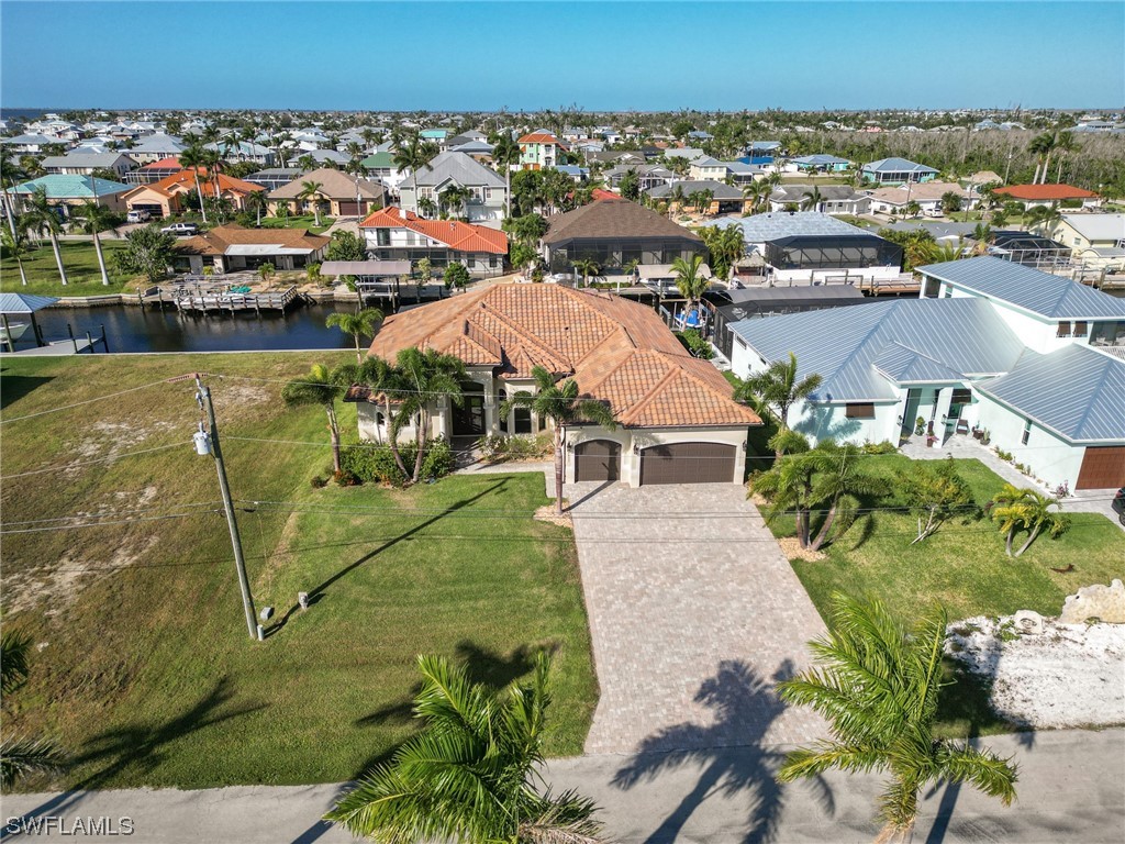 2433 Macadamia Lane Saint James City FL 33956 223083155 image1