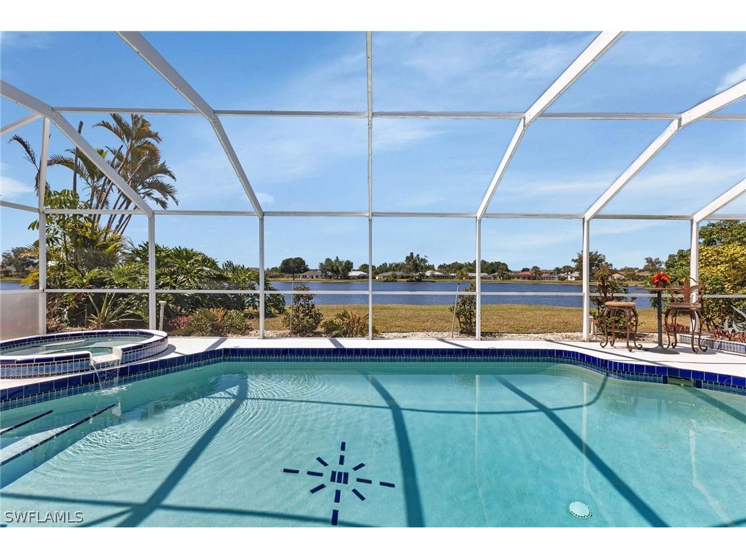 2433 Nuremberg Boulevard Punta Gorda FL 33983 224038469 image1