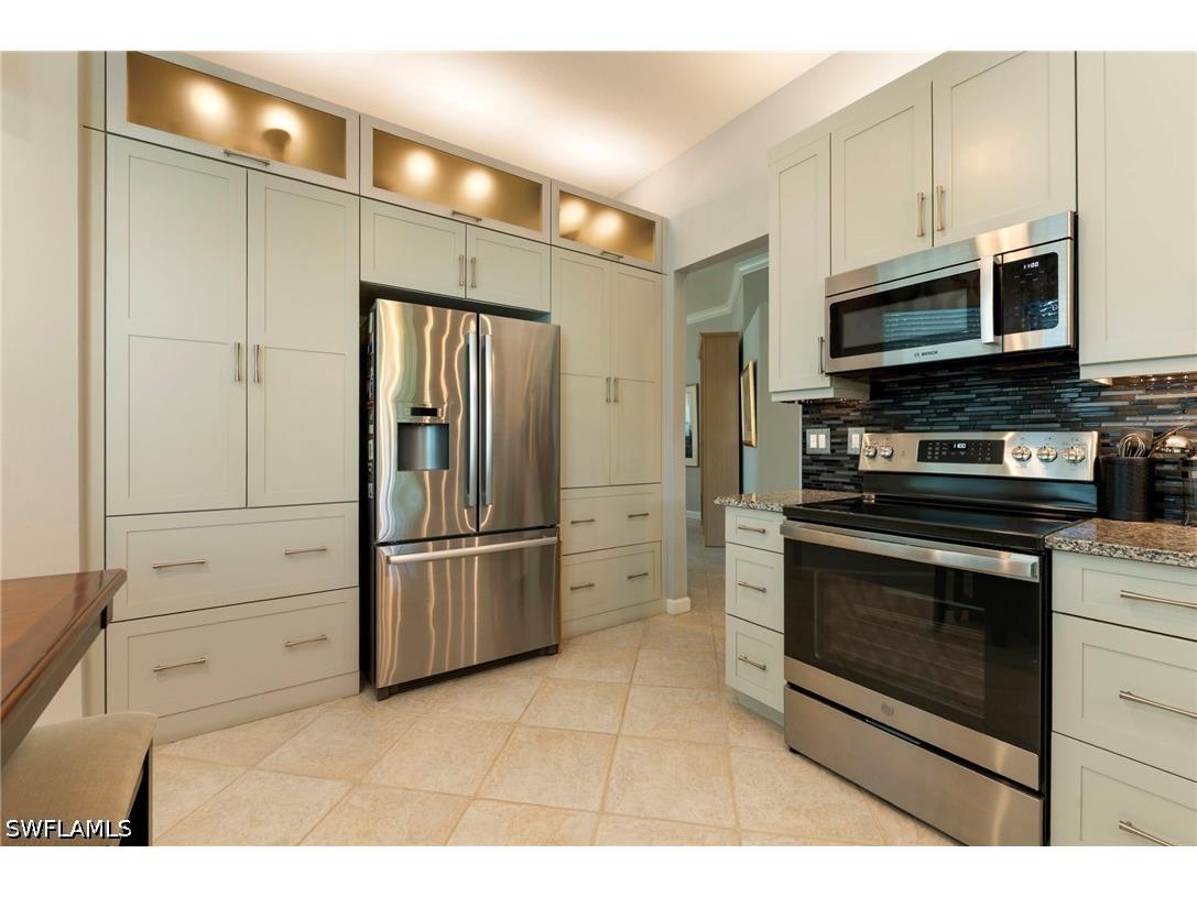 2433 Ravenna Boulevard #202 Naples FL 34109 226013323 image17