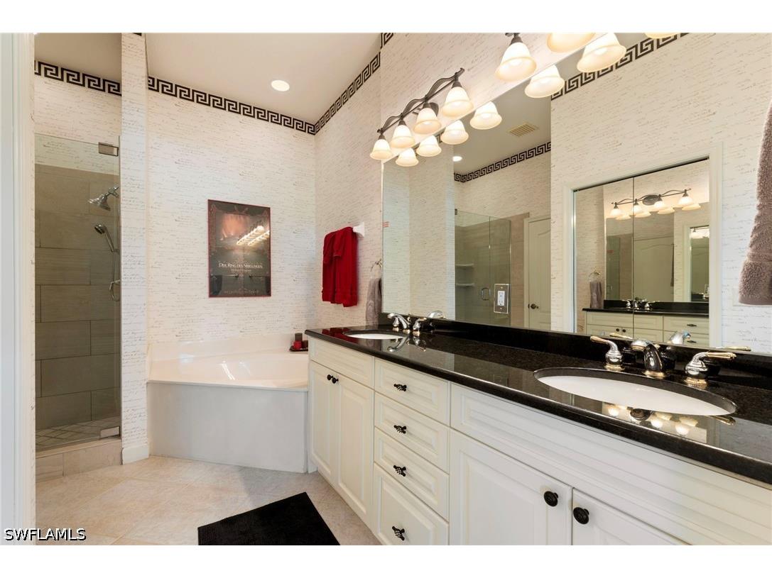 2433 Ravenna Boulevard #202 Naples FL 34109 226013323 image21