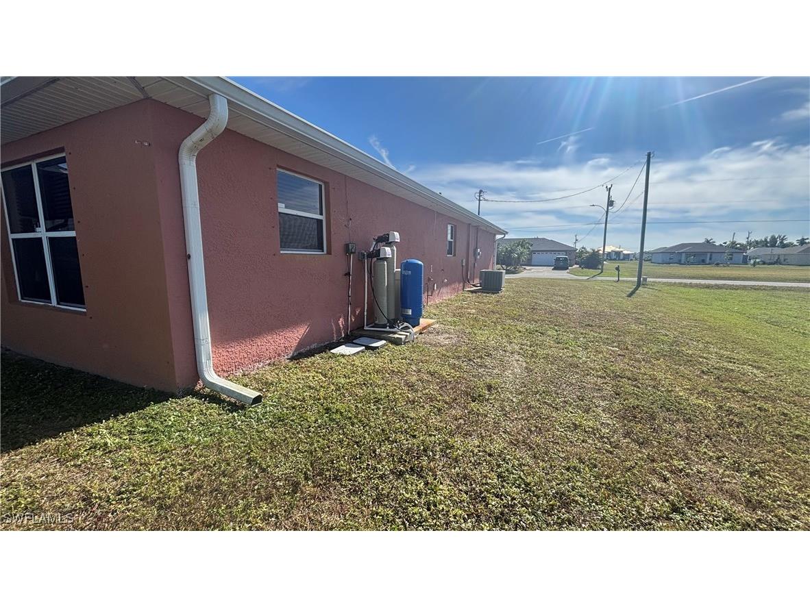 2435 NW 7th Terrace Cape Coral FL 33993 225084014 image5