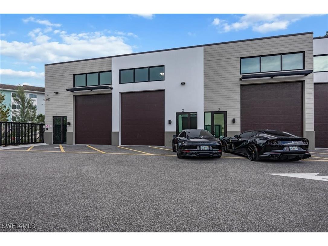 2435 Pine Street #2 Naples 34112 224076285 image1