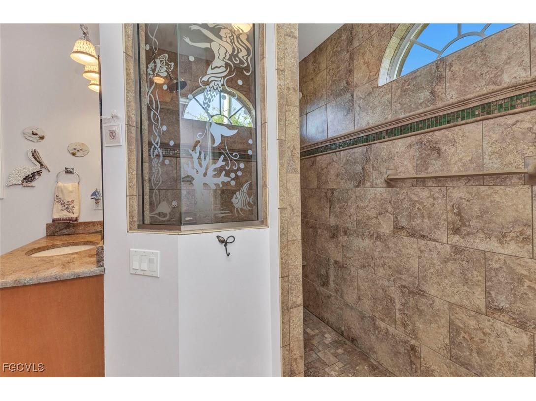 24354 Pirate Harbor Boulevard Punta Gorda FL 33955 2025002736 image8