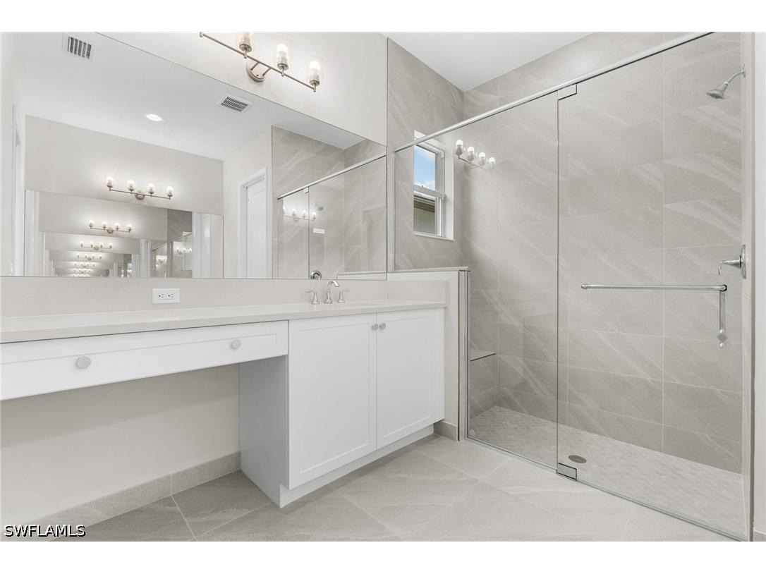 2436 Cambridge Way Naples FL 34112 226025444 image13