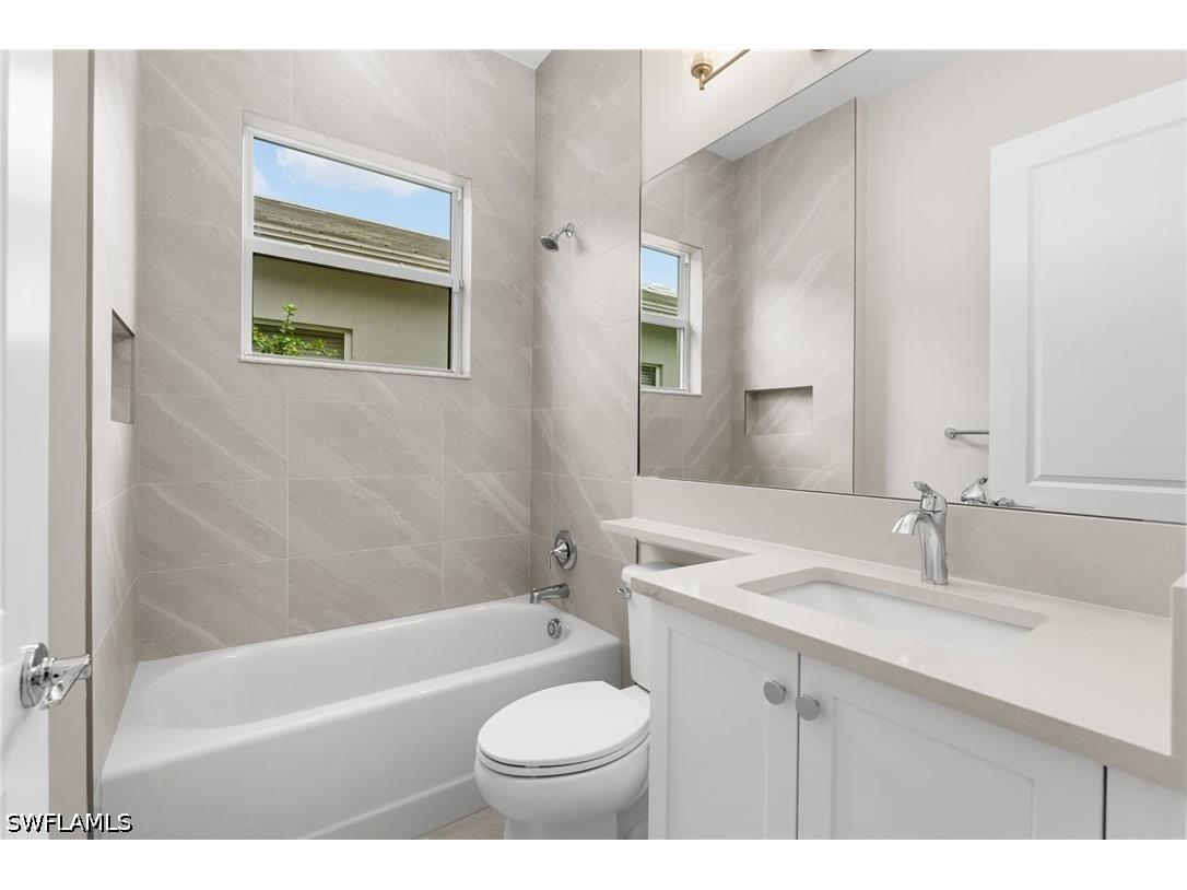 2436 Cambridge Way Naples FL 34112 226025444 image20