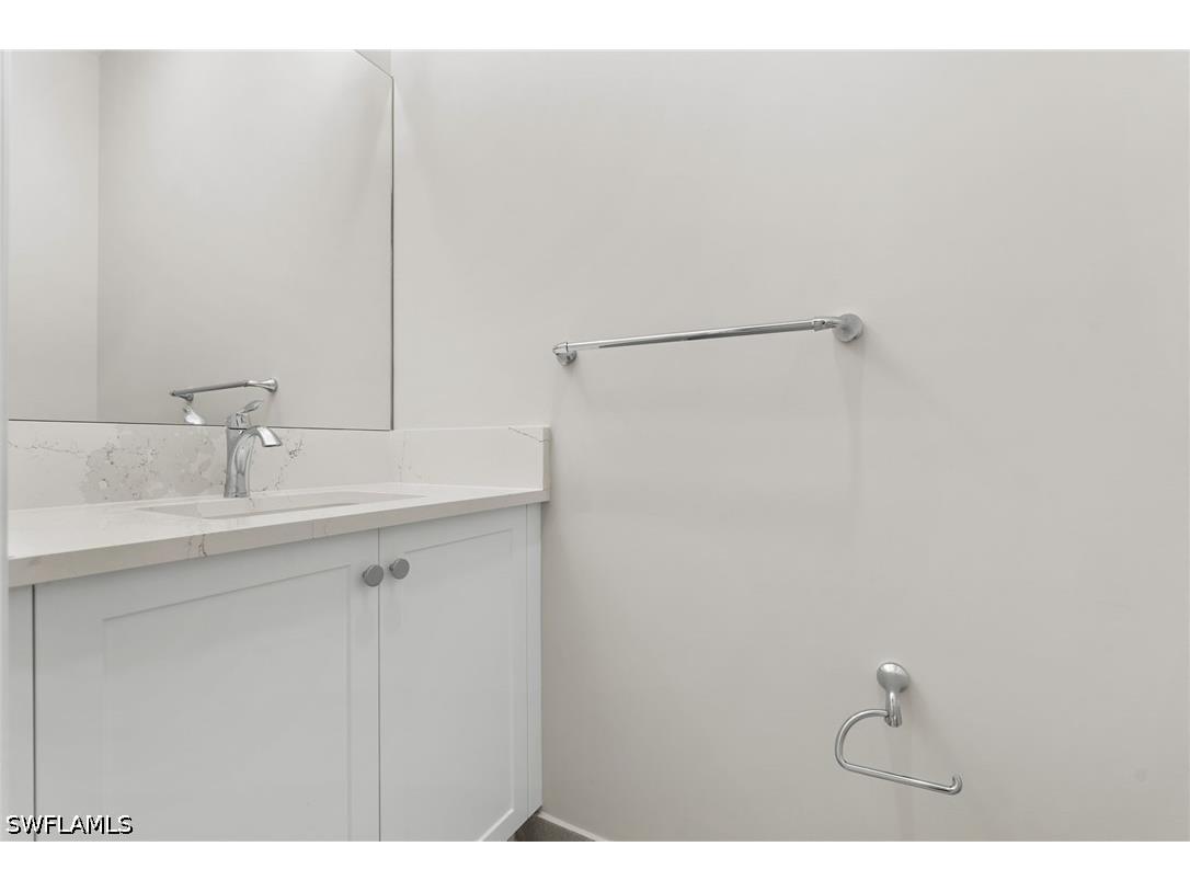 2436 Cambridge Way Naples FL 34112 226025444 image21