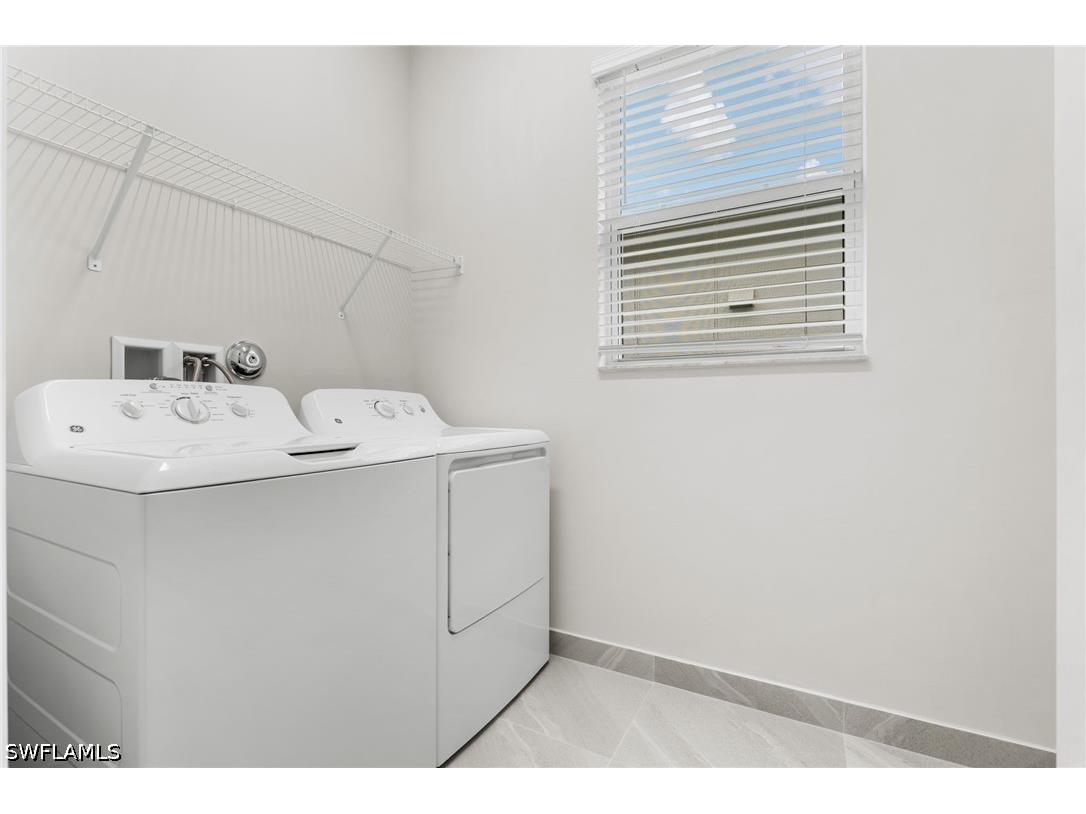 2436 Cambridge Way Naples FL 34112 226025444 image22