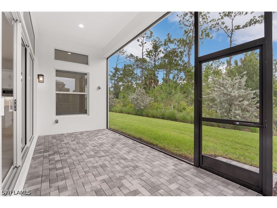 2436 Cambridge Way Naples FL 34112 226025444 image9