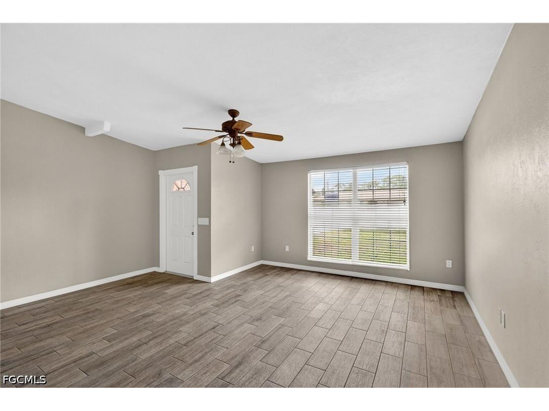 2436 Ephraim Avenue Fort Myers FL 33907 2026013003 image18