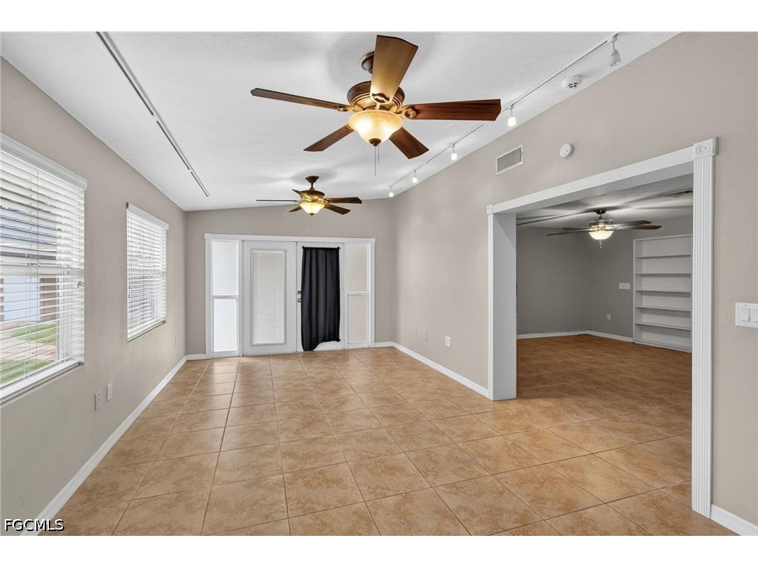 2436 Ephraim Avenue Fort Myers FL 33907 2026013003 image28