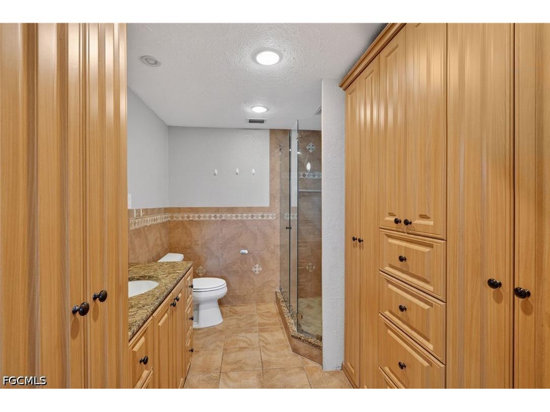 2436 Ephraim Avenue Fort Myers FL 33907 2026013003 image33
