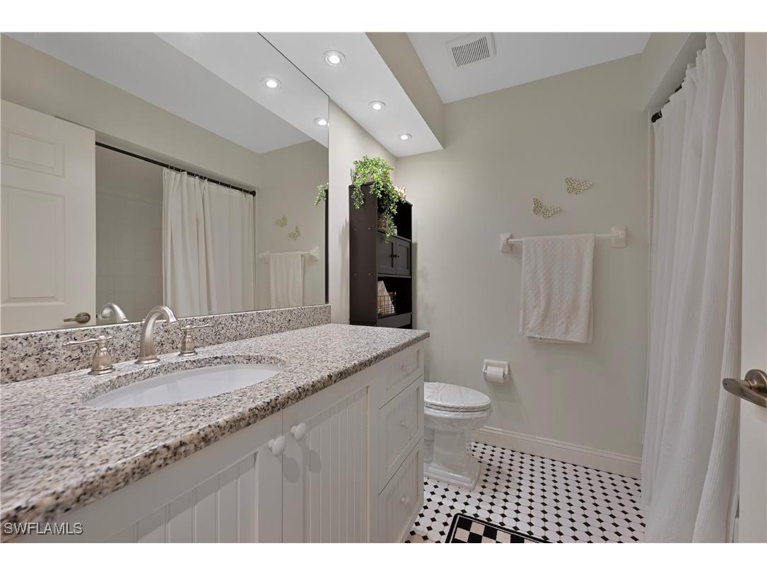 2436 Orchid Bay Drive #204 Naples FL 34109 225050366 image18