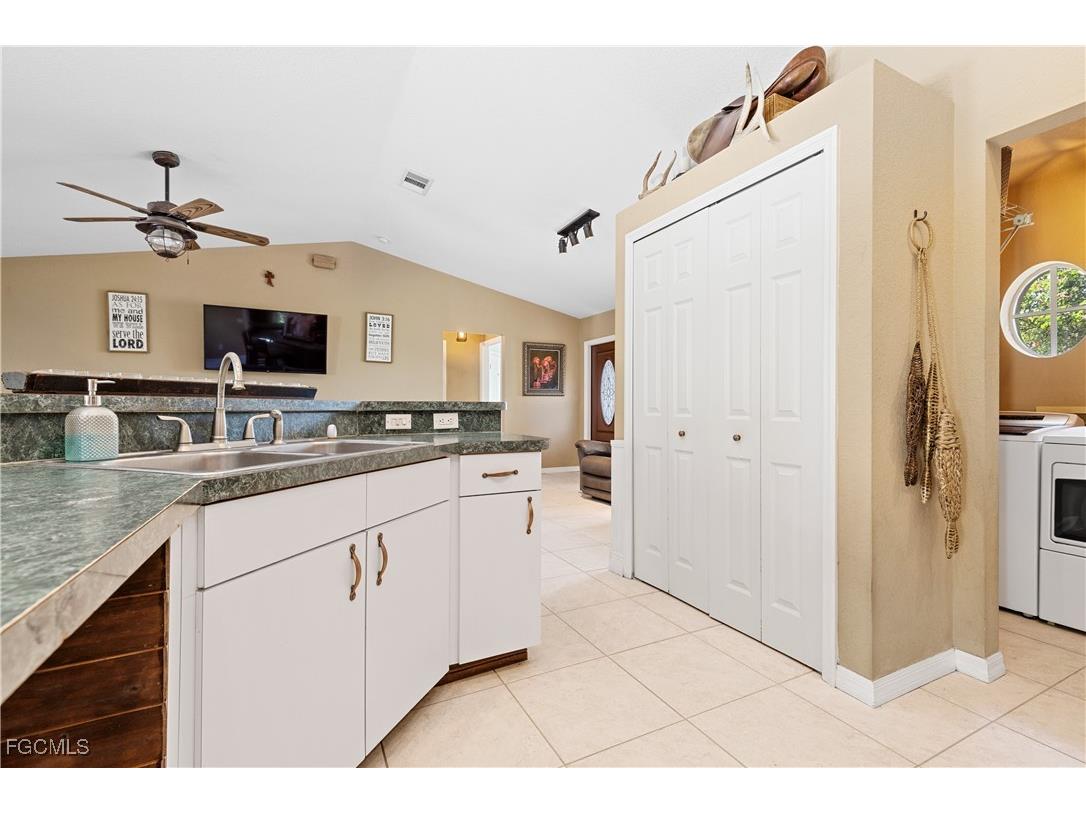 24362 Yacht Club Boulevard Punta Gorda FL 33955 2025016367 image12