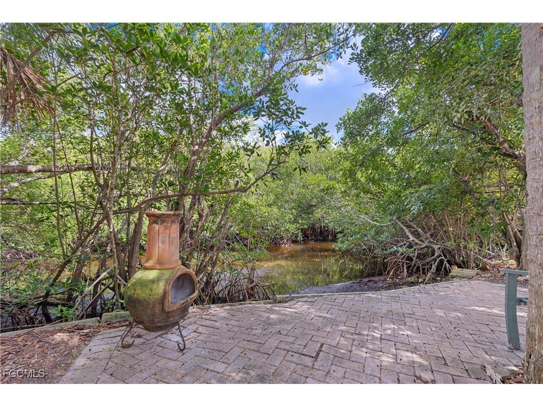 24362 Yacht Club Boulevard Punta Gorda FL 33955 2025016367 image3