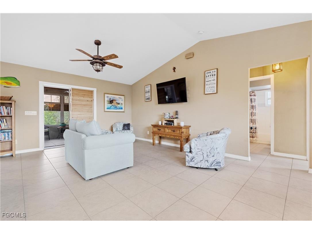 24362 Yacht Club Boulevard Punta Gorda FL 33955 2025016367 image7