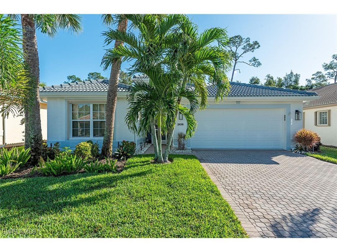 2438 Butterfly Palm Drive Naples FL 34119 225066781 image1