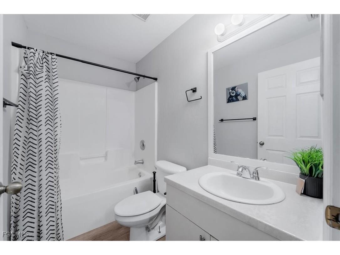 2436-2438 Joe Avenue S Lehigh Acres FL 33973 2025005300 image10