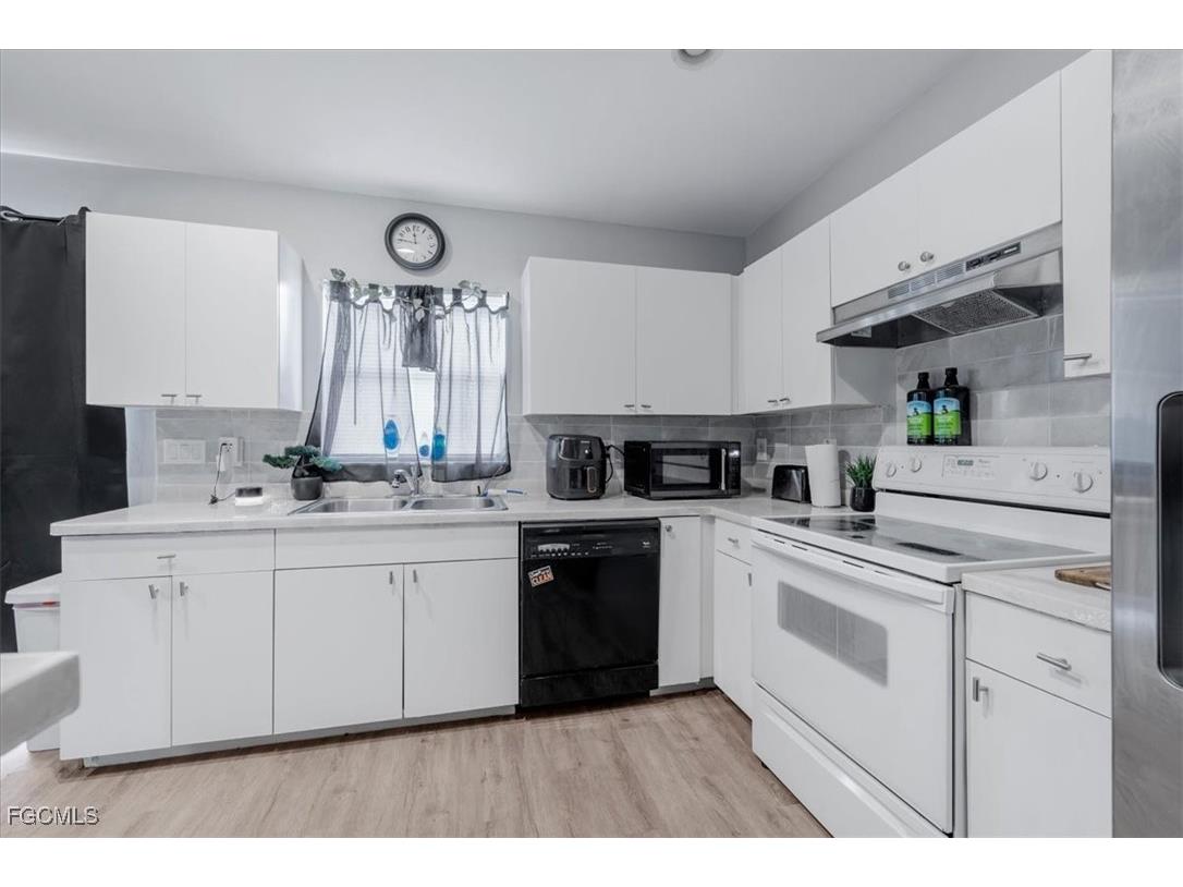 2436-2438 Joe Avenue S Lehigh Acres FL 33973 2025005300 image19