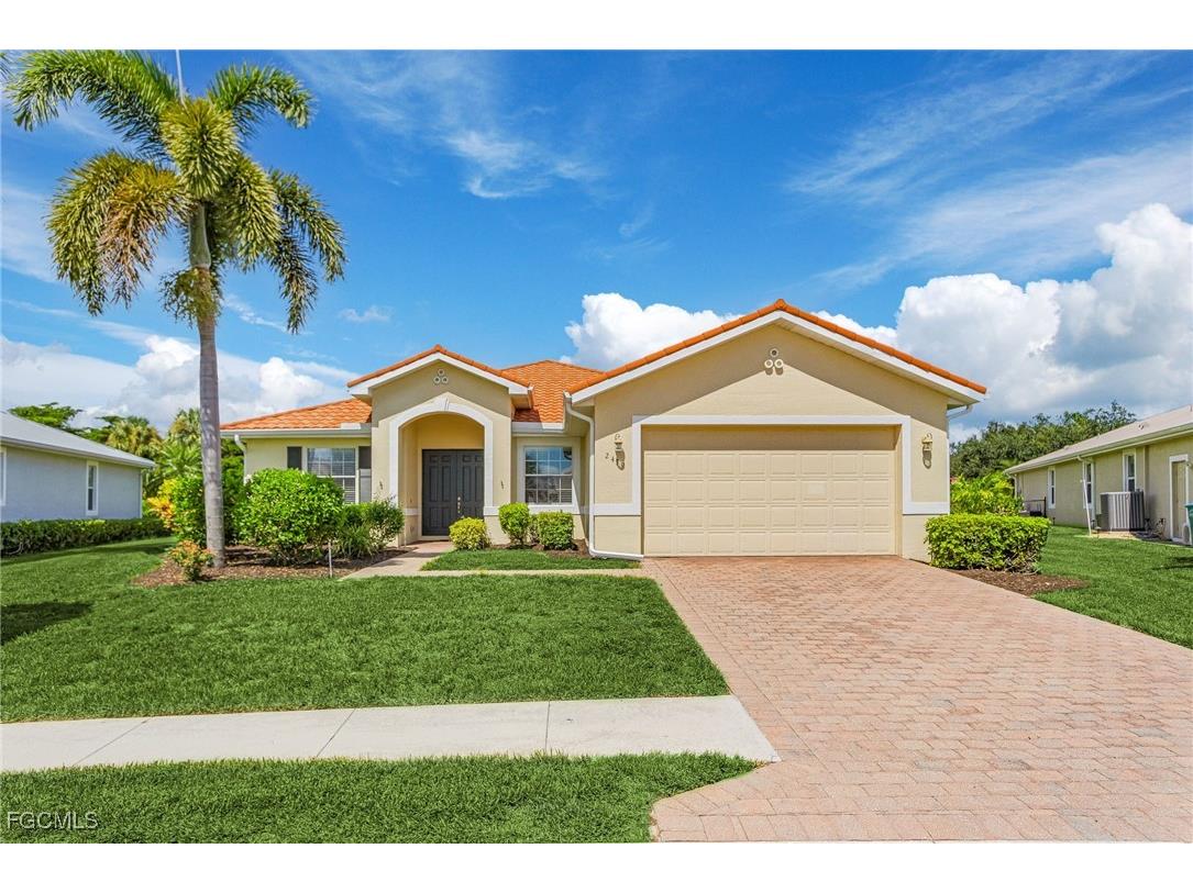 2439 Ashbury Circle Cape Coral FL 33991 2025011071 image1