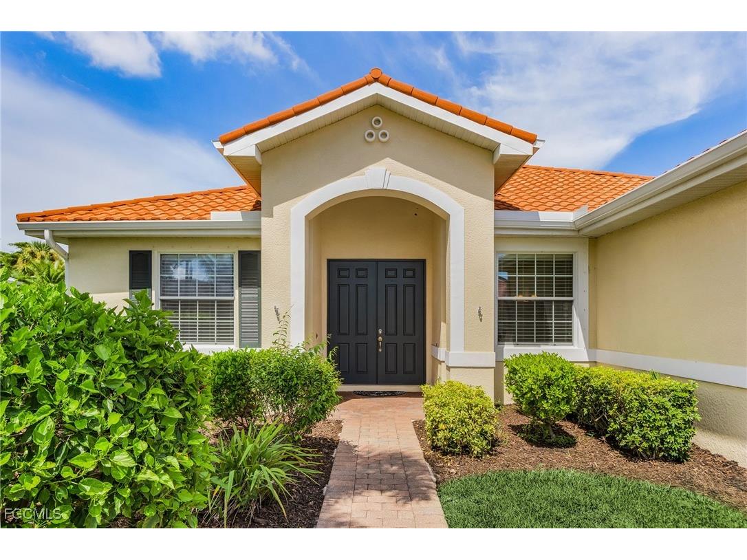 2439 Ashbury Circle Cape Coral FL 33991 2025011071 image3