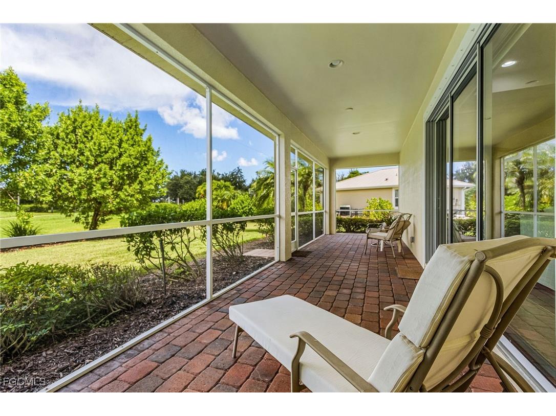 2439 Ashbury Circle Cape Coral FL 33991 2025011071 image32