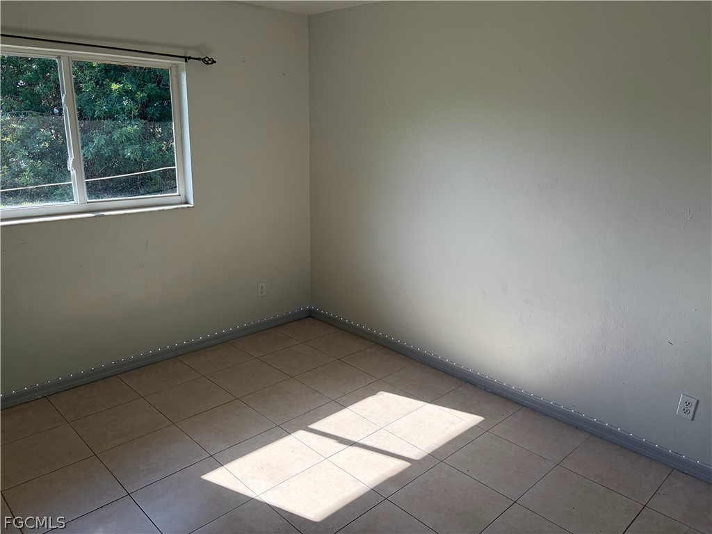 2439 Richard Avenue S Lehigh Acres FL 33973 2026011136 image5