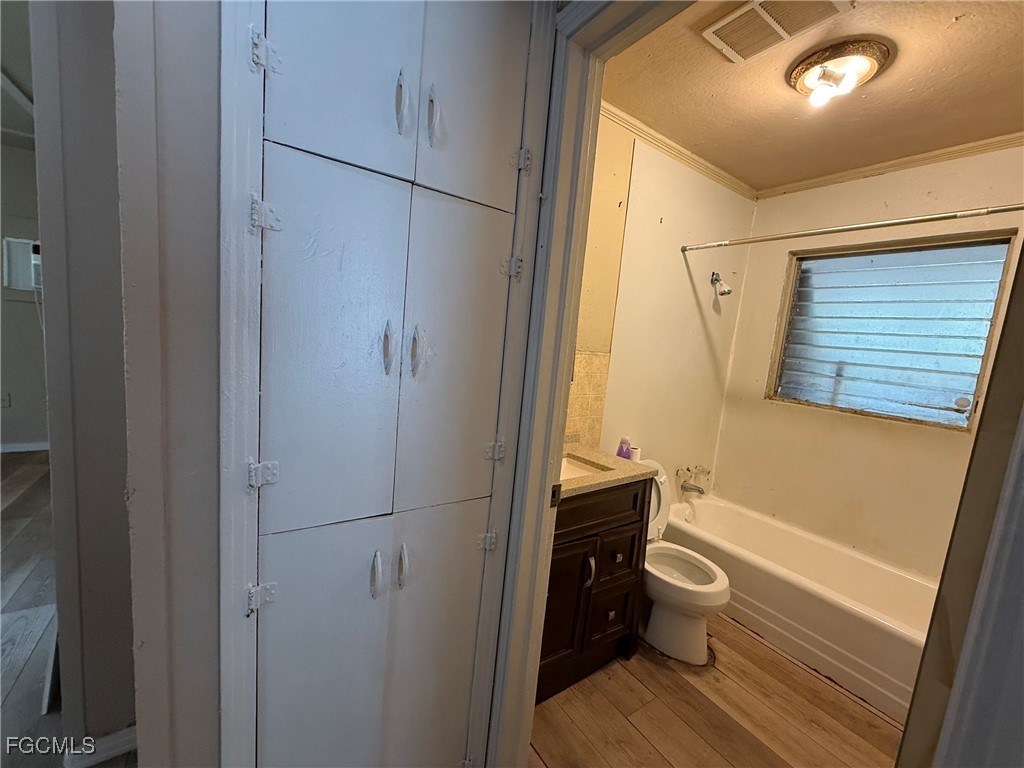 244 Labelle Avenue Fort Myers FL 33905 2026006641 image9