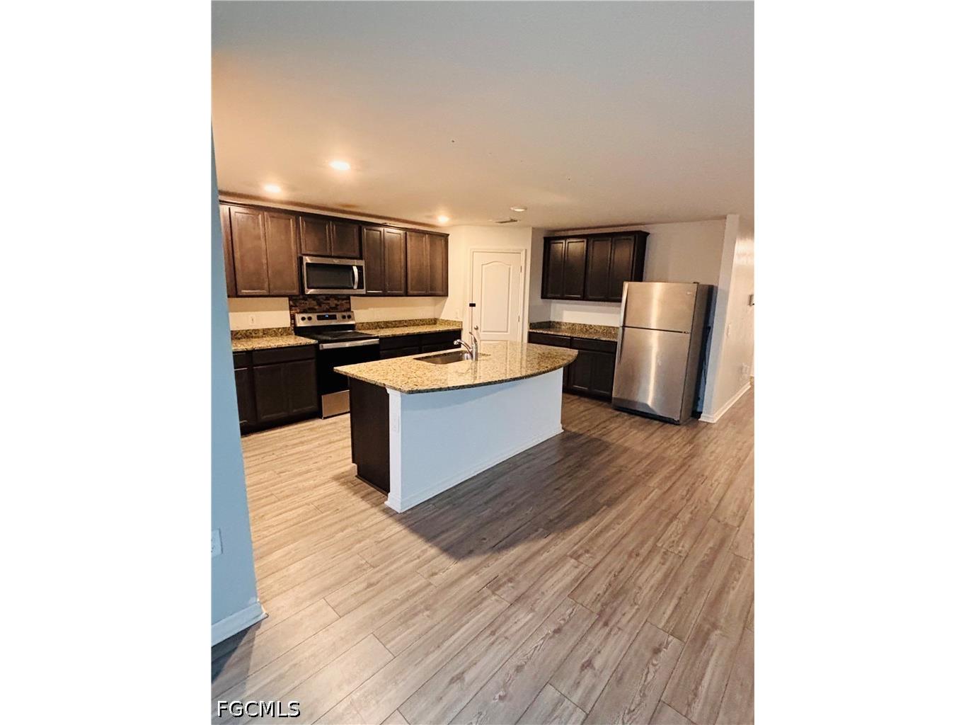 244 Loadstar Street Fort Myers FL 33913 2026024746 image4