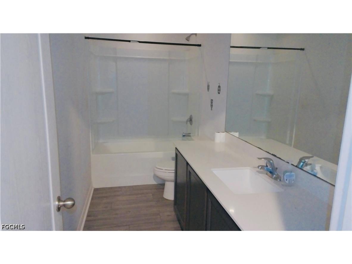 244 Loadstar Street Fort Myers FL 33913 2026024746 image40