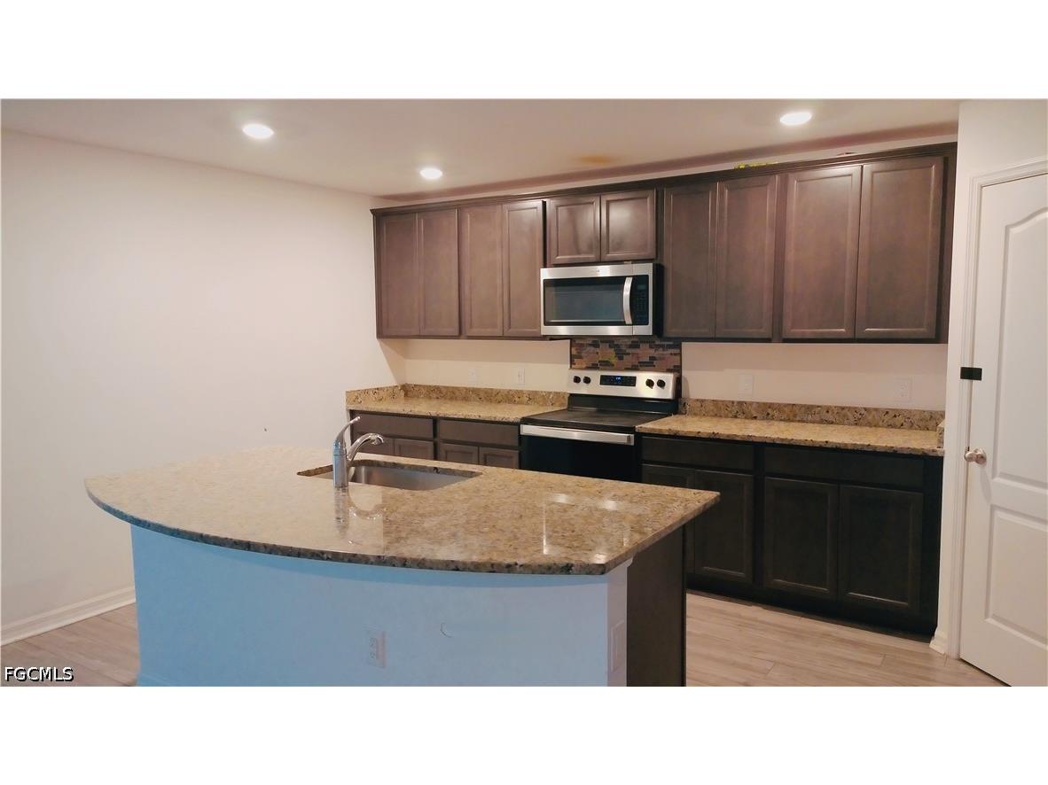 244 Loadstar Street Fort Myers FL 33913 2026024746 image7