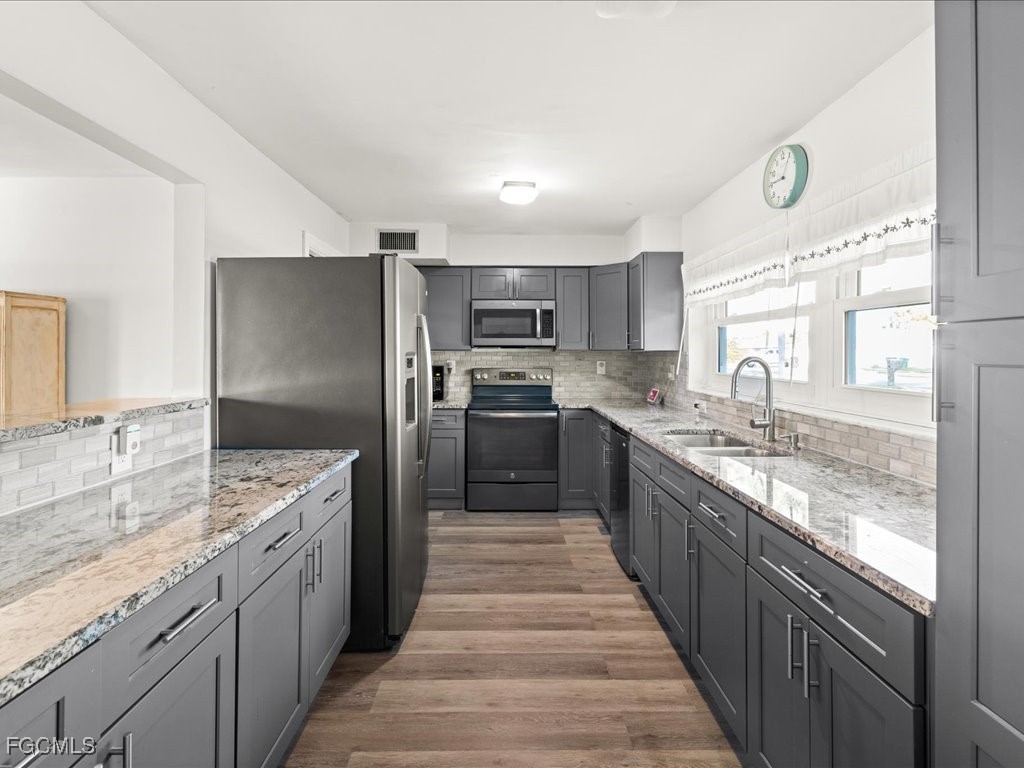 244 SE 45th Terrace Cape Coral FL 33904 2025017901 image10