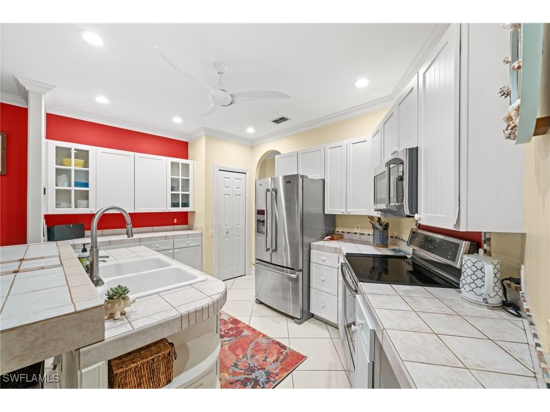 2440 River Reach Drive Naples FL 34104 226002670 image24