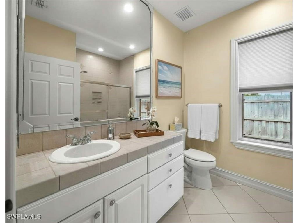 2440 River Reach Drive Naples FL 34104 226002670 image40