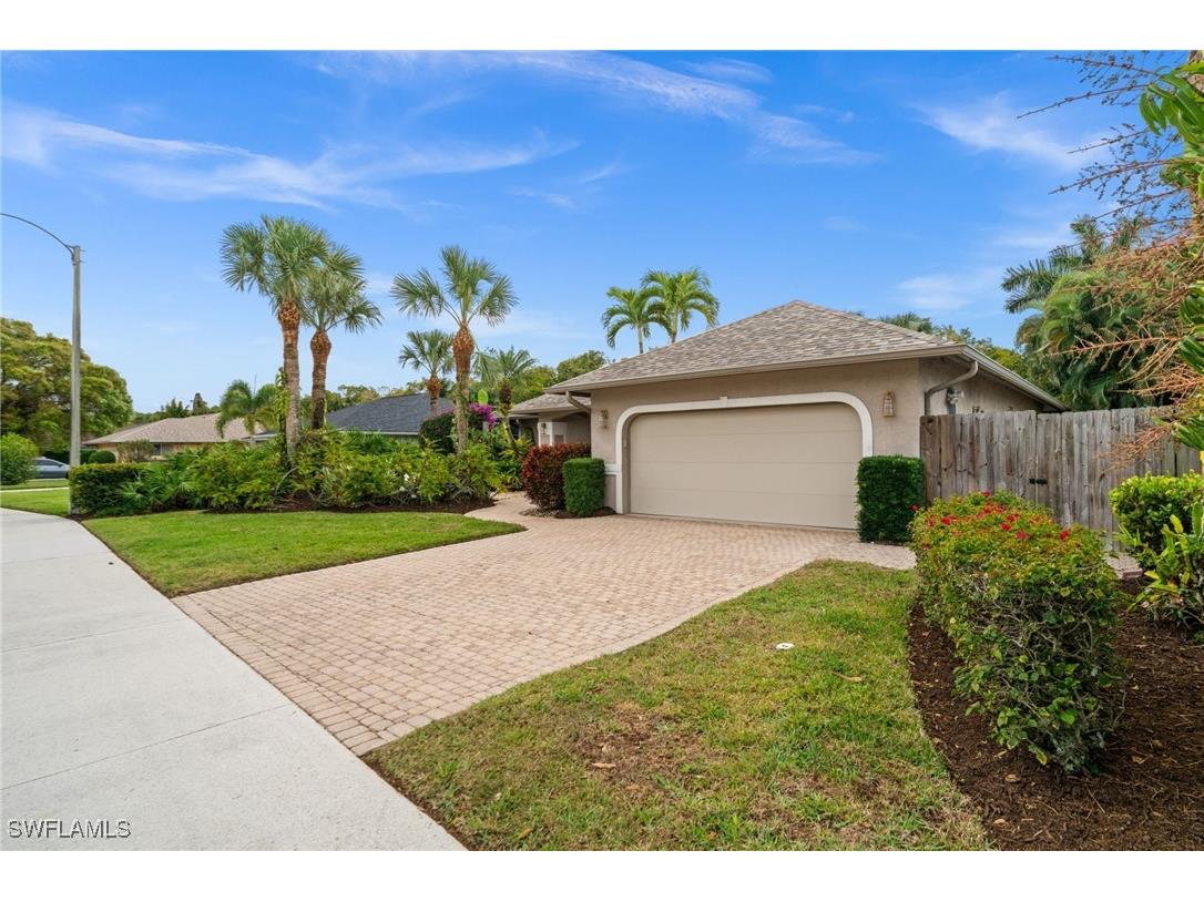 2440 River Reach Drive Naples FL 34104 226002670 image46