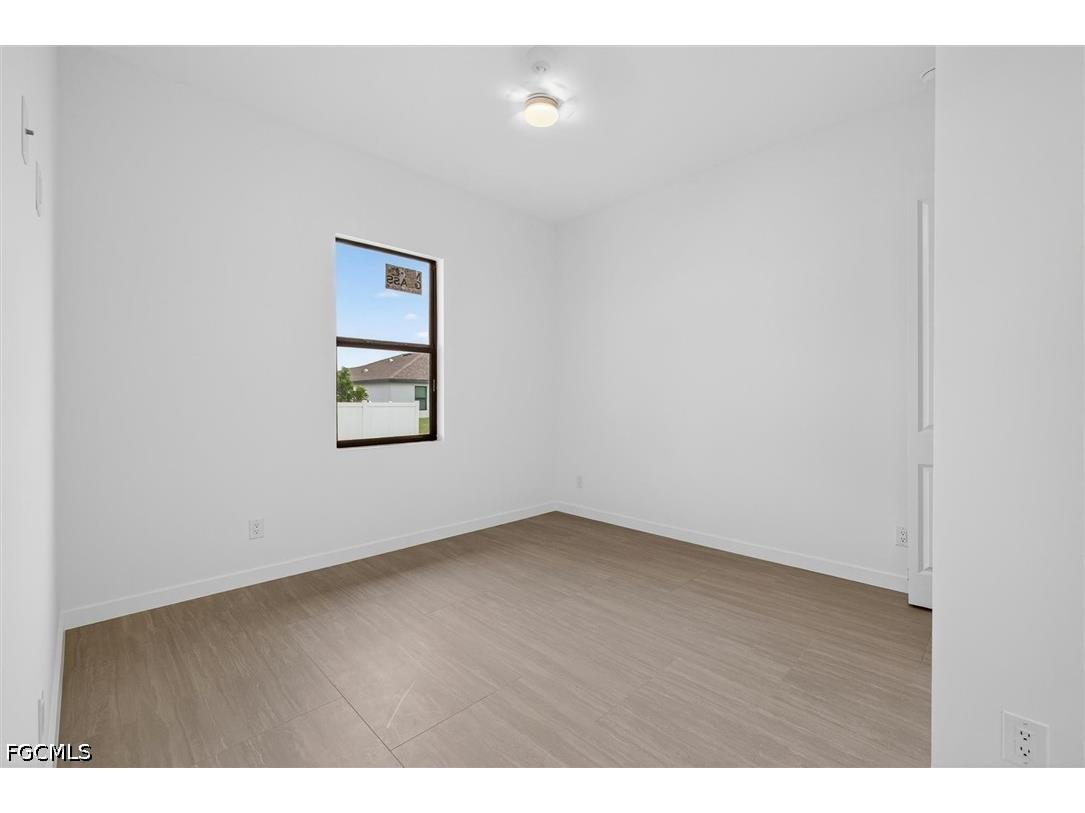 2441 NW 8th Terrace Cape Coral FL 33993 2026024098 image23